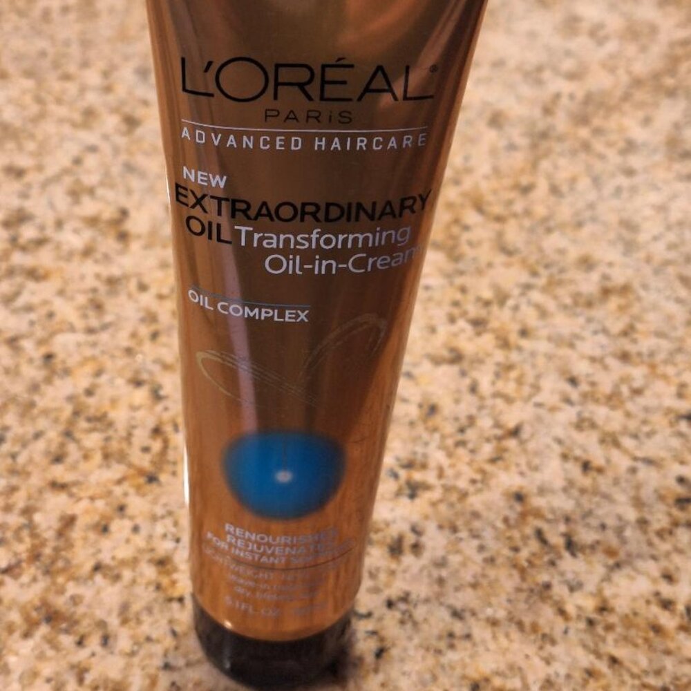 L'Oreal Paris Extraordinary Transforming Oil-In-Cream Treatment,5.1 oz, 150ml-BN